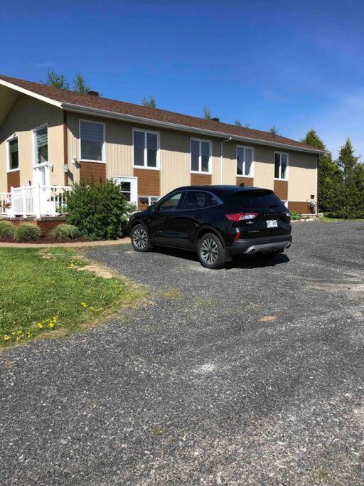 Aux Quatre Vents 4,5 Grand Logement Prive Lac-Mégantic Kültér fotó