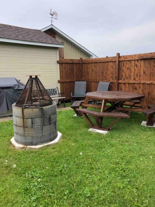 Aux Quatre Vents 4,5 Grand Logement Prive Lac-Mégantic Kültér fotó